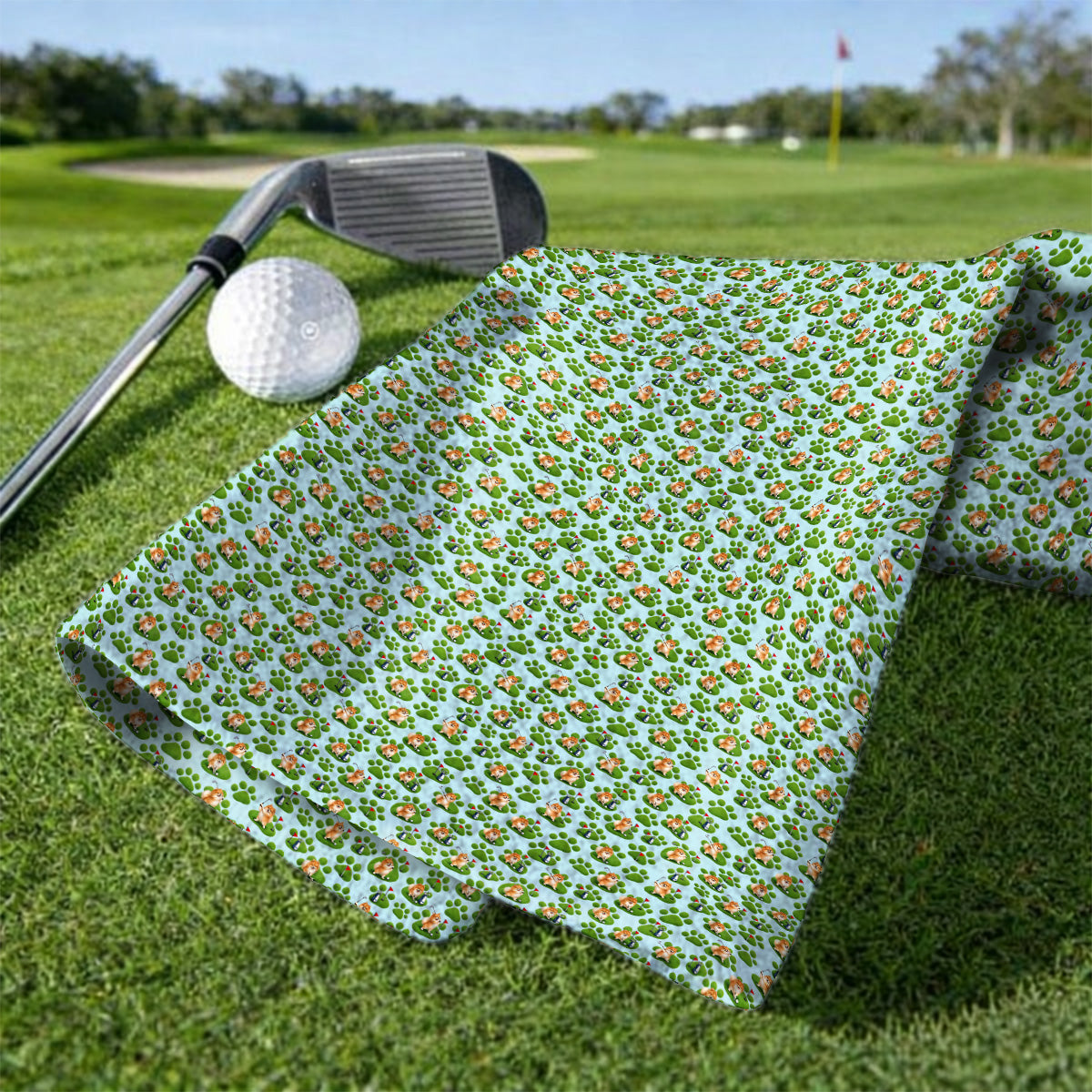 Pomeranian Paw Pattern Golf Towels, Cute Fluffy Pom Dog Pattern Golf Towel, Crazy Golf Gift For Golfers