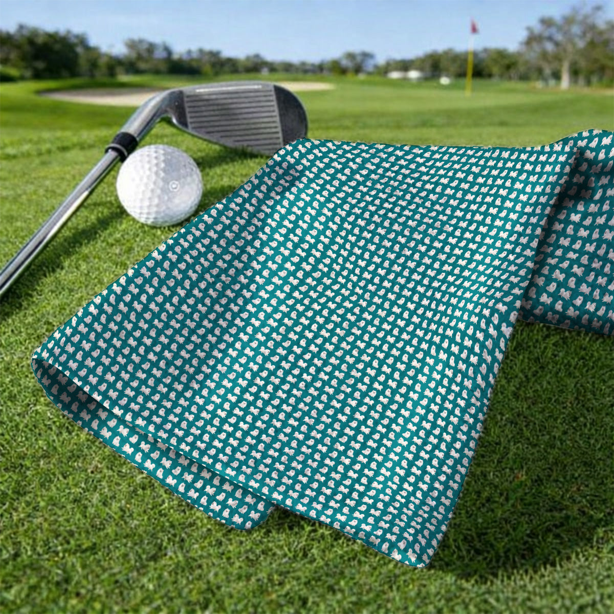 White Pomeranian Pattern Golf Towel, Cute Pomeranian Dog Golf Towels, Crazy Golf Gift For Golfer